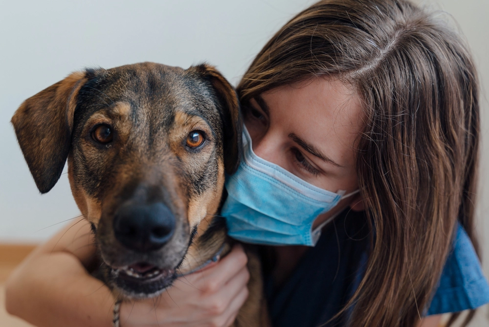Kvinde med hund / woman with dog