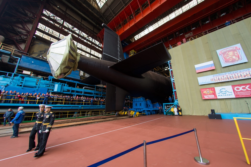 Severodvinsk,,Russia,-,August,,2021.,Launching,Of,The,Submarine,Krasnoyarsk Ubåd