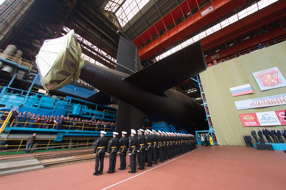 Severodvinsk,,Russia,-,August,,2021.,Launching,Of,The,Submarine,Krasnoyarsk, Ubåd