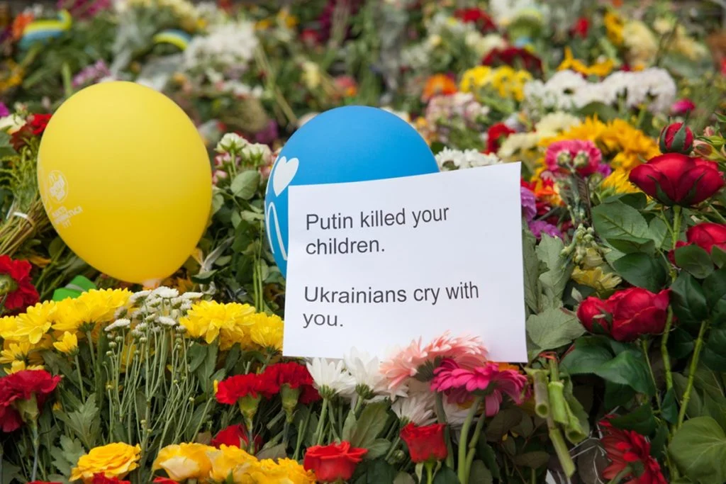MH17, Kiev,,Ukraine,-,July,18,,2014.,People,Brought,Flowers,And