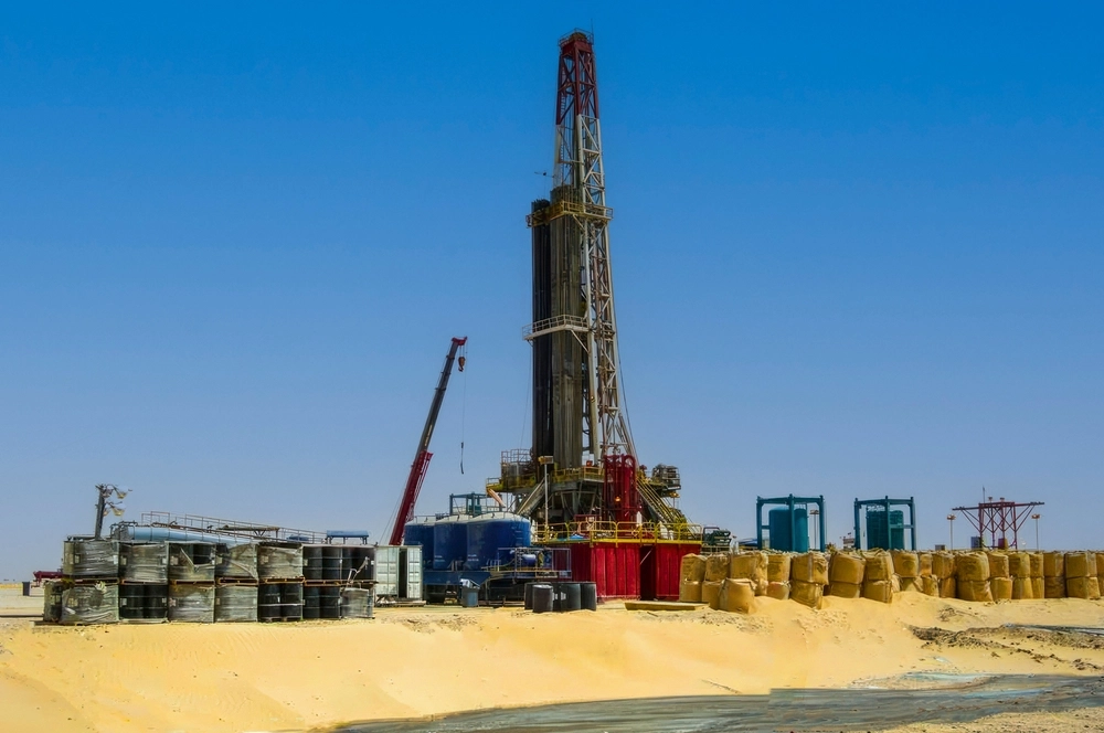 Drilling,Rig,In,The,Saudi,Oil,Field, olie