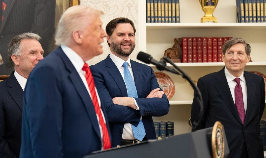Trump öppnar för samarbete med Ryssland – vill inte isolera Moskva