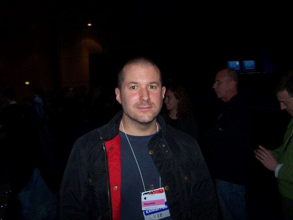Jonathan_Ive_2006