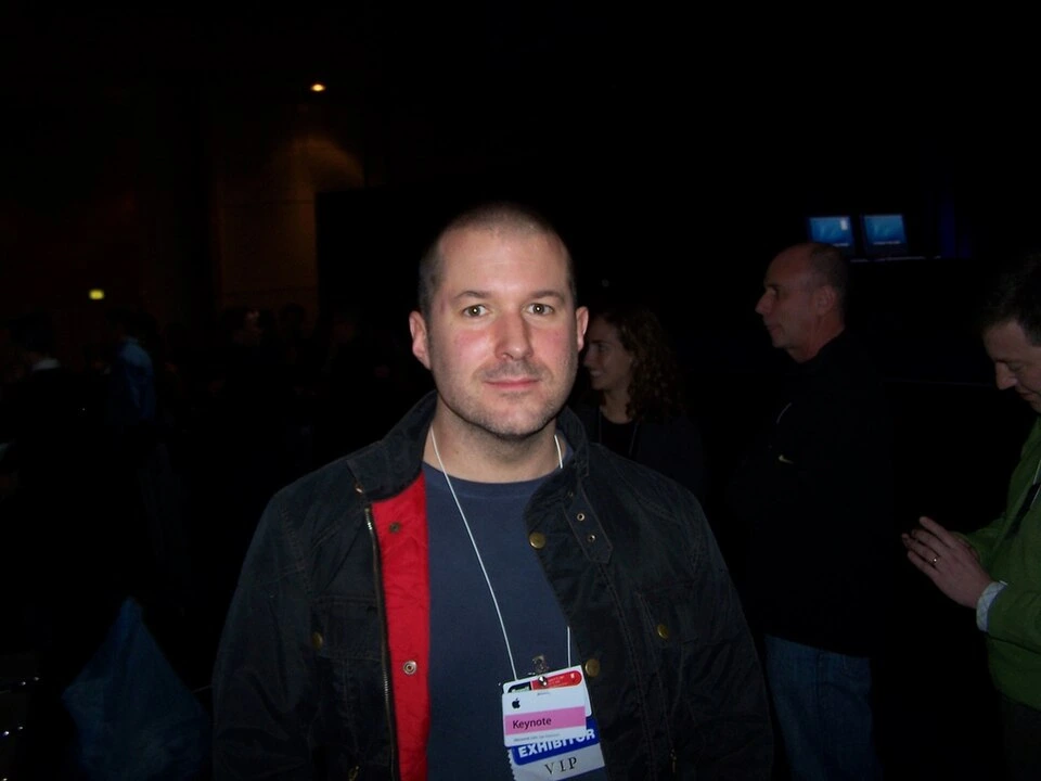 Jonathan_Ive_2006