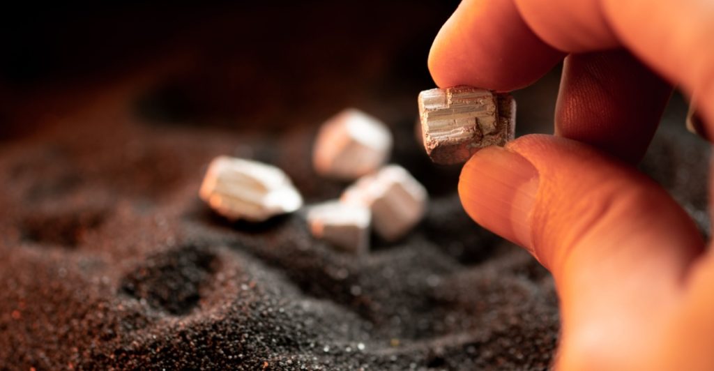 Rare earth, sjælden jord, materialer