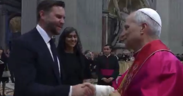 JD Vance Sparks Outrage Again: Patted the Pope Like a Puppy