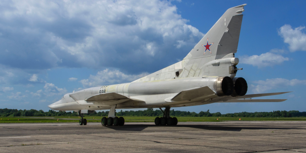 Tu-22, Russia, bomber