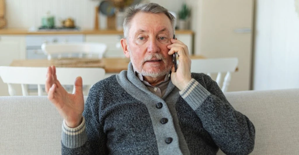 Prata i telefon, man pratar i telefon