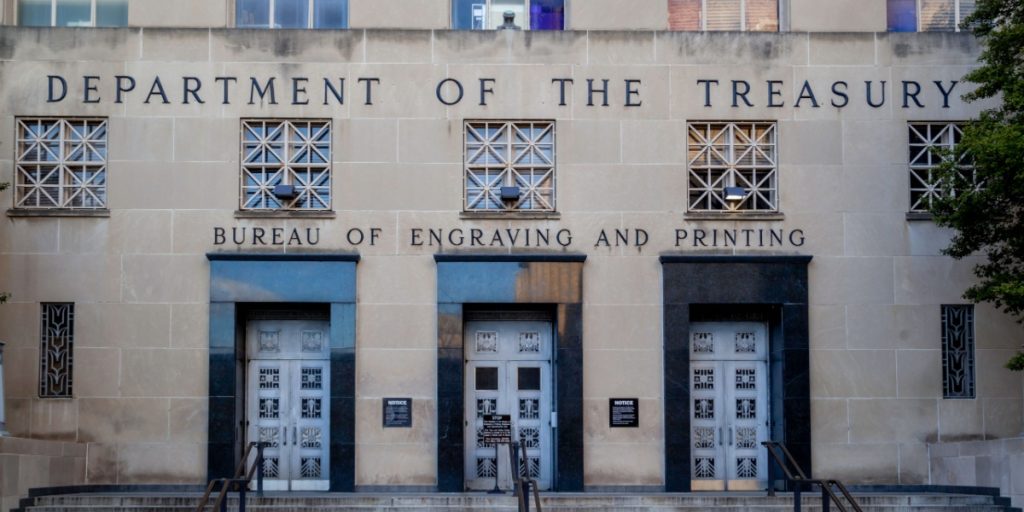 U.S. Tariff Haul Hits Record $16.3 Billion — But Experts Warn Consumers