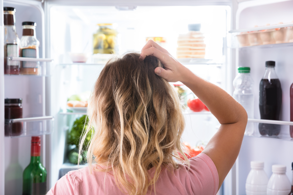 Confused,Woman,Refrigerator,forvirret,kvinde,køleskab