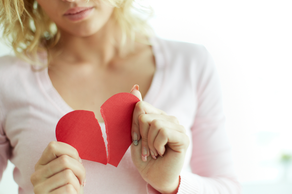 Female,Broken,Paper,Heart,knust,hjerte