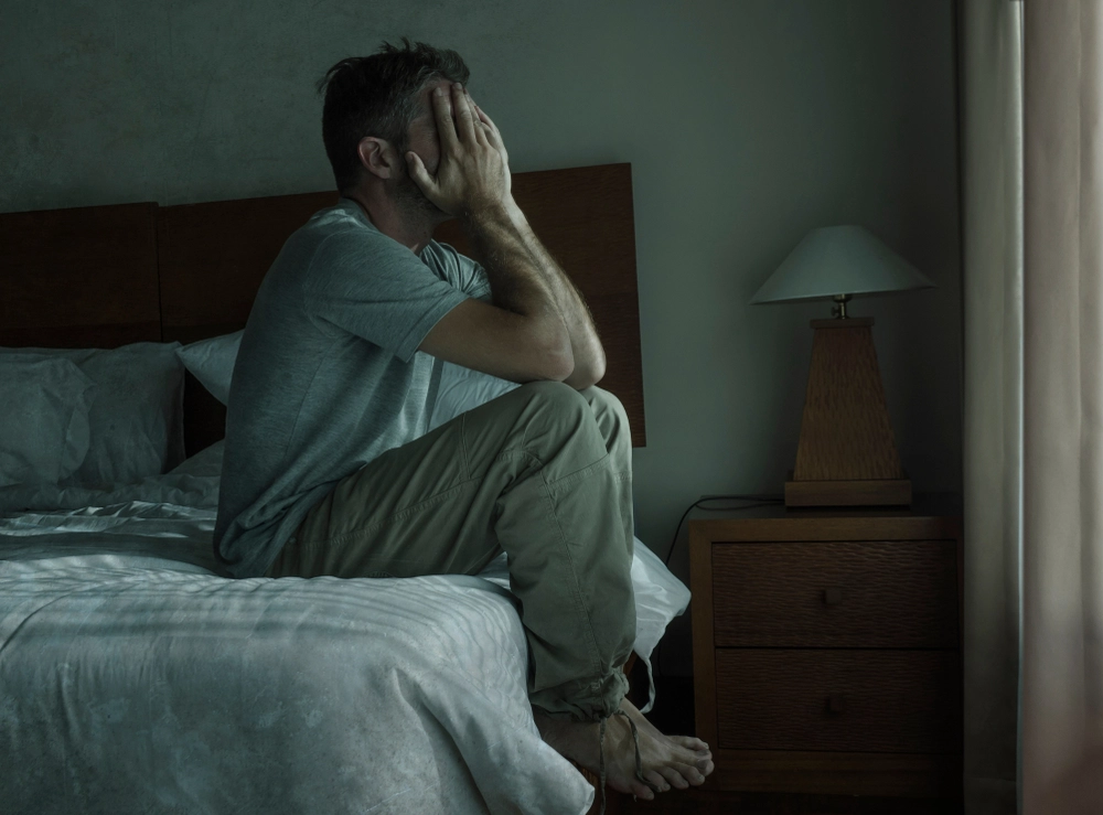 Depressed,Upset,Man,bed,deprimeret,mand,seng