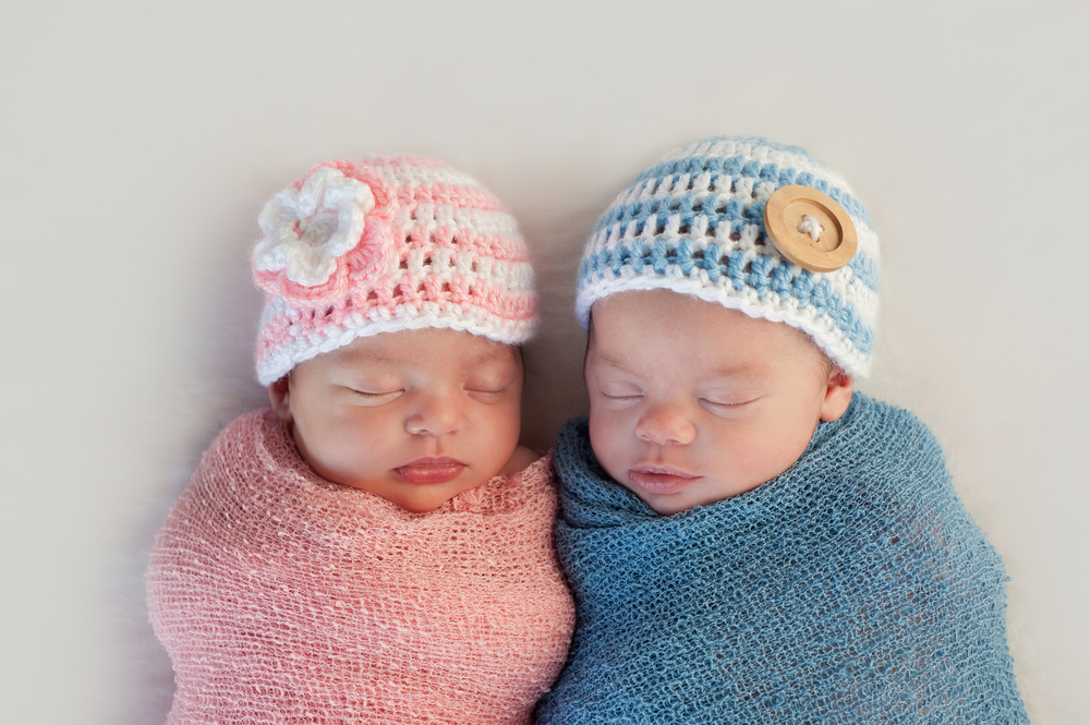 Sleeping,Boy,And,Girl,newborn,baby,dreng,pige,nyfødt