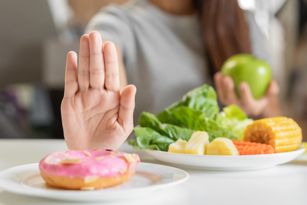 Diet,Woman,vegtable,donut,diæet