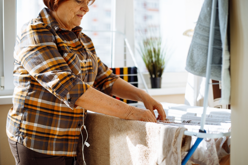 Woman,dryingrack,kvinde,tørrstativ