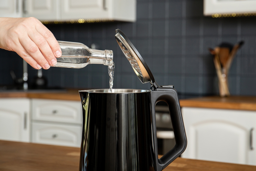 White,Vinegar,In,Electric,Kettle,eddike,elkeddel