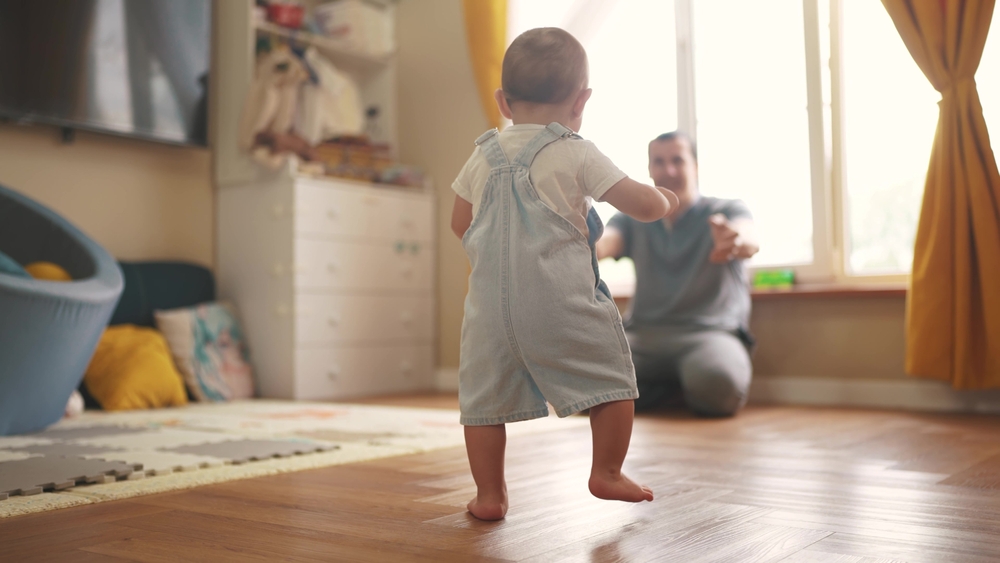 Baby,First,Steps,første,skridt