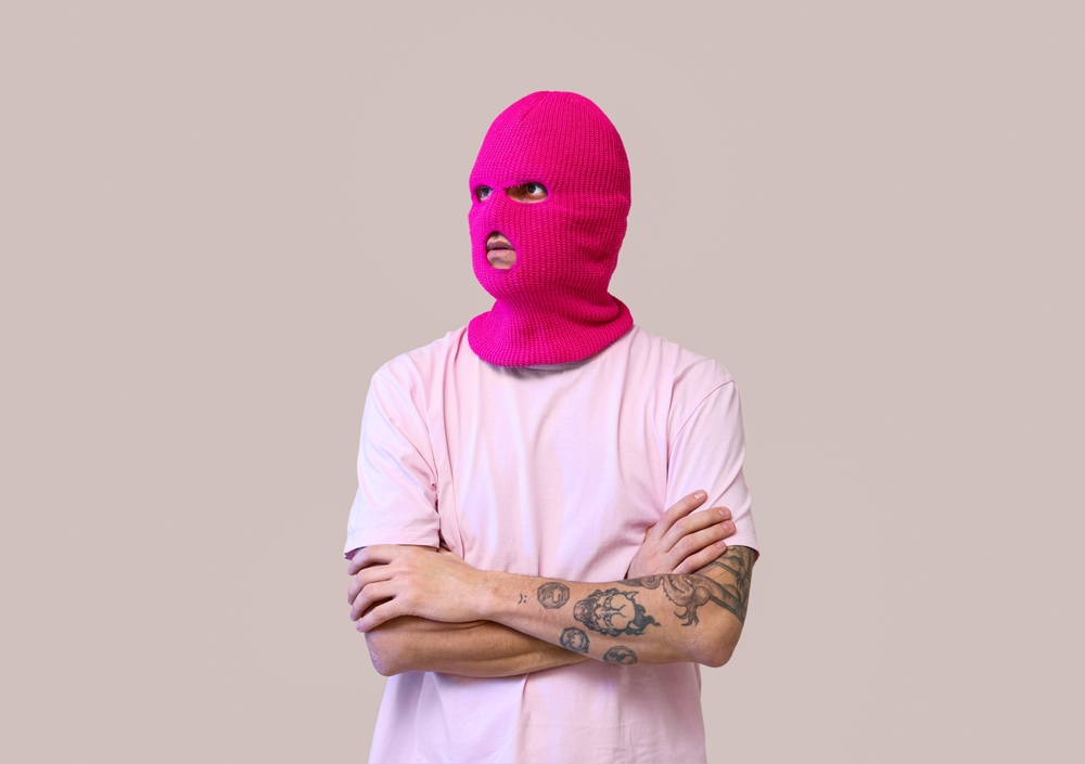 Man,In,Balaclava,pink,mand,lyserød,elefanthue