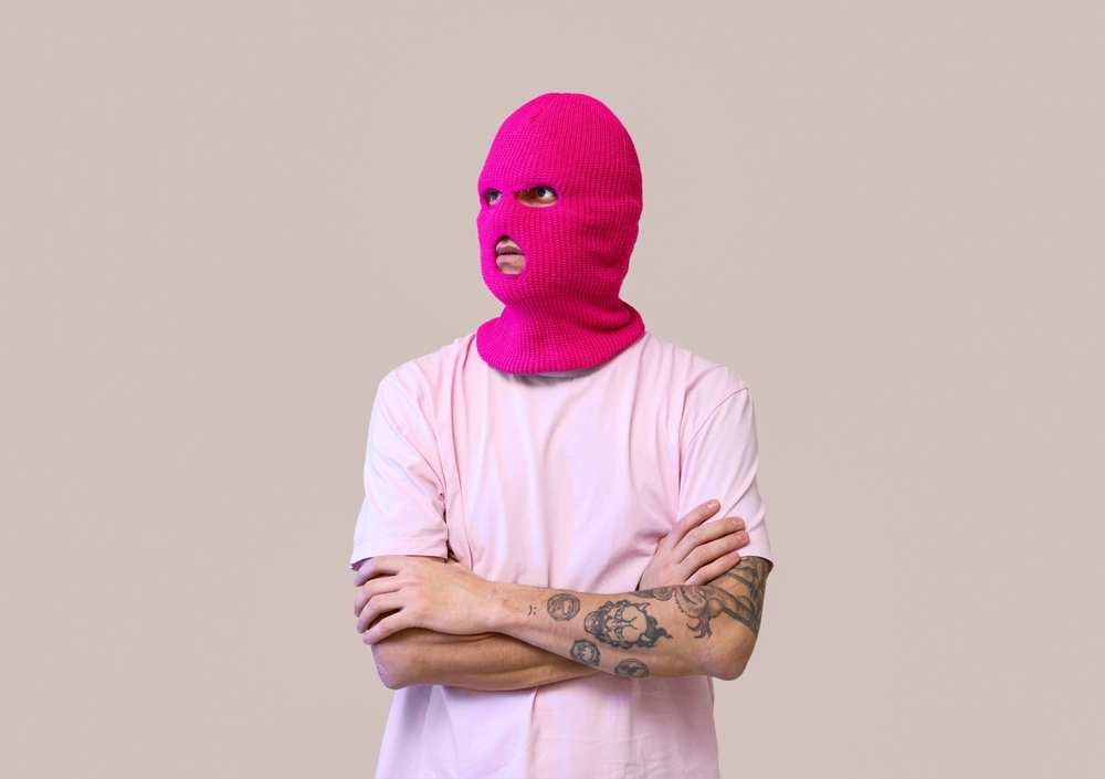 Man,In,Balaclava,pink,mand,lyserød,elefanthue