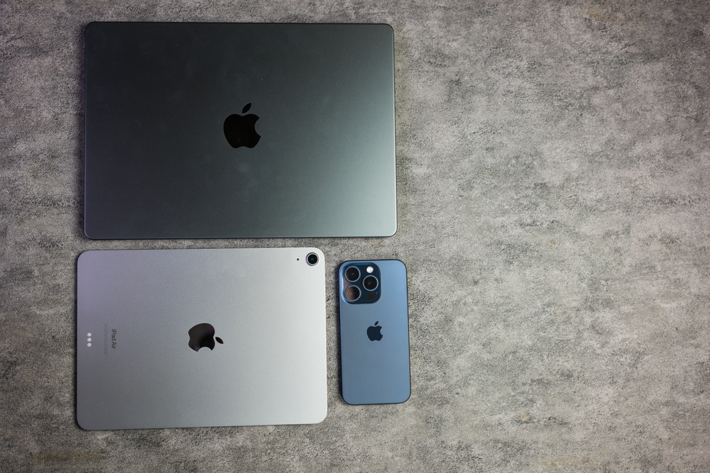 Apple,Devices,iPhone,Ipad,Macbook