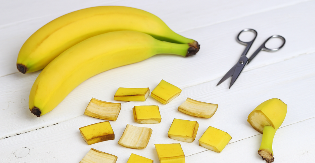 bananskrald,saks,klippet,scissor,bananapeel,cut