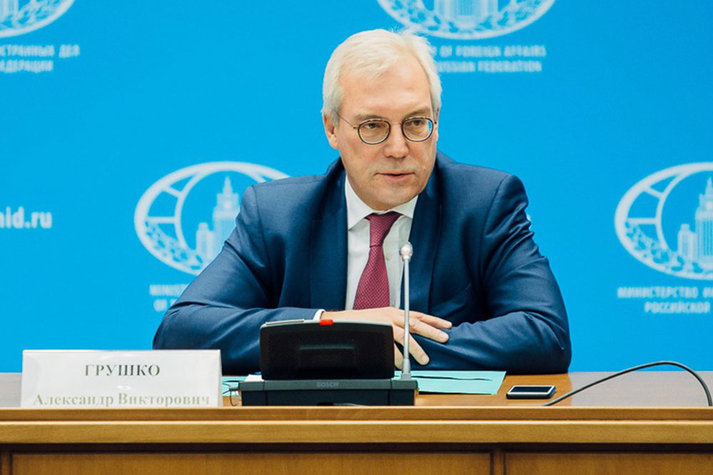 Russia Demands Ukraine Destroy Western Weapons as Condition for Peace