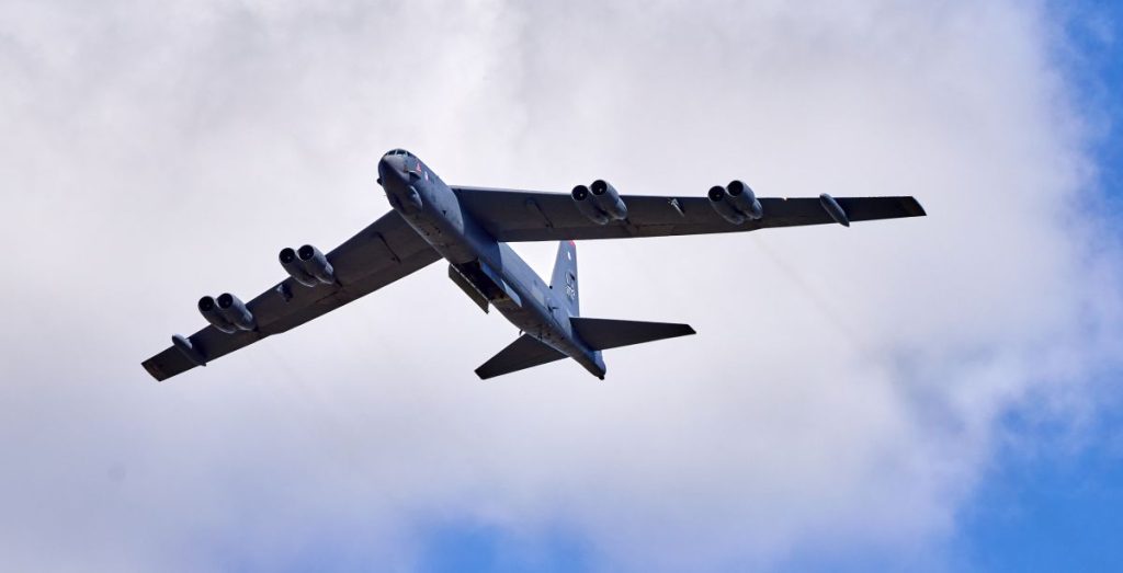 Boeing_B-52 bomber warplane