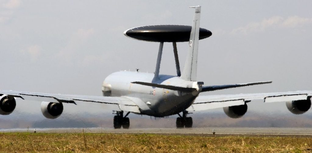 French_Air_Force_E-3F_radar_plane