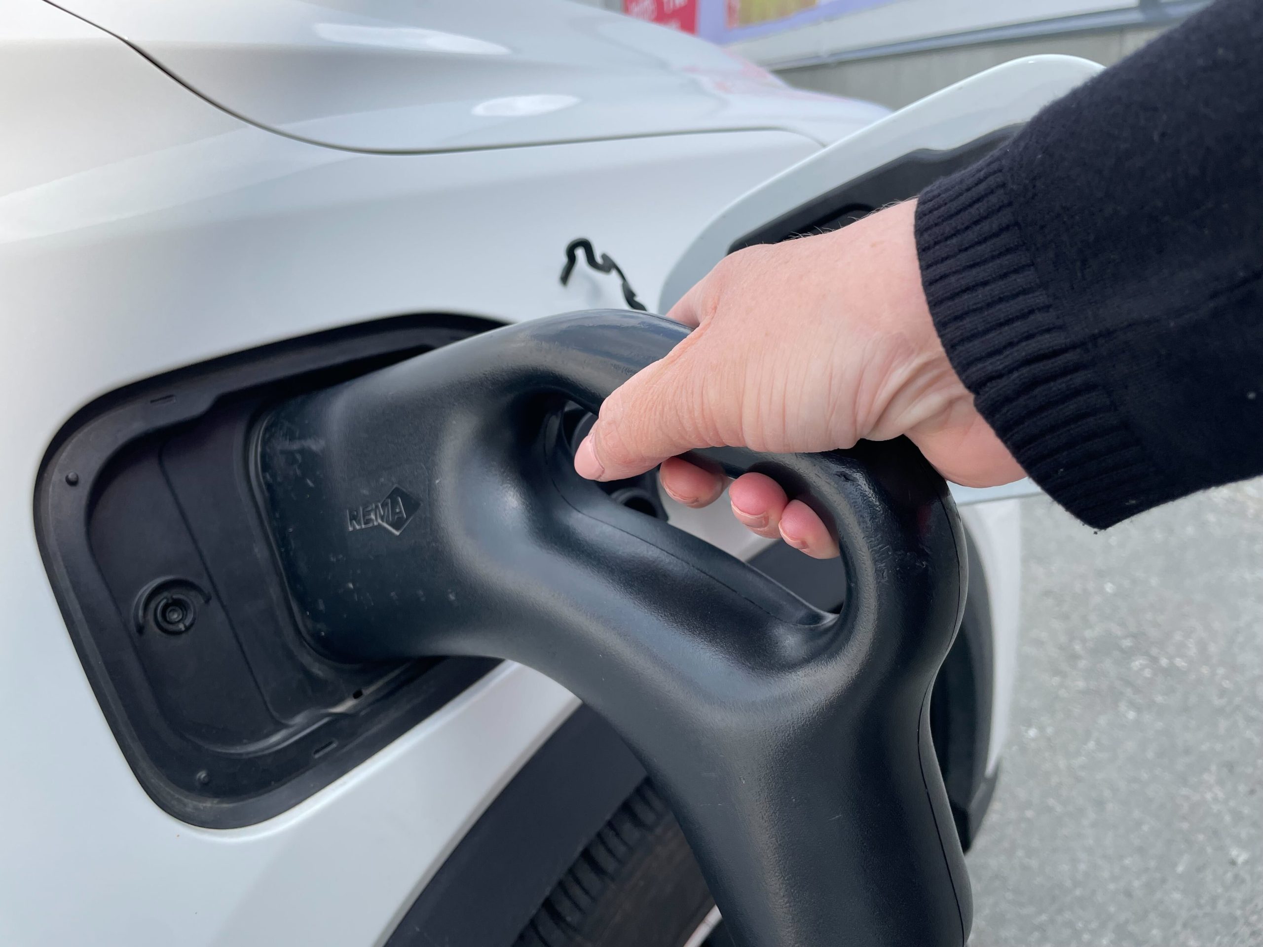 Store prisforskjeller på elbilladere