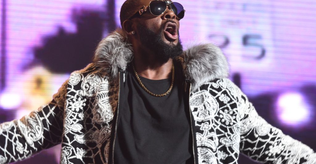 R. Kelly: ”Fängelset försöker få mig mördad” – ber Trump om benådning