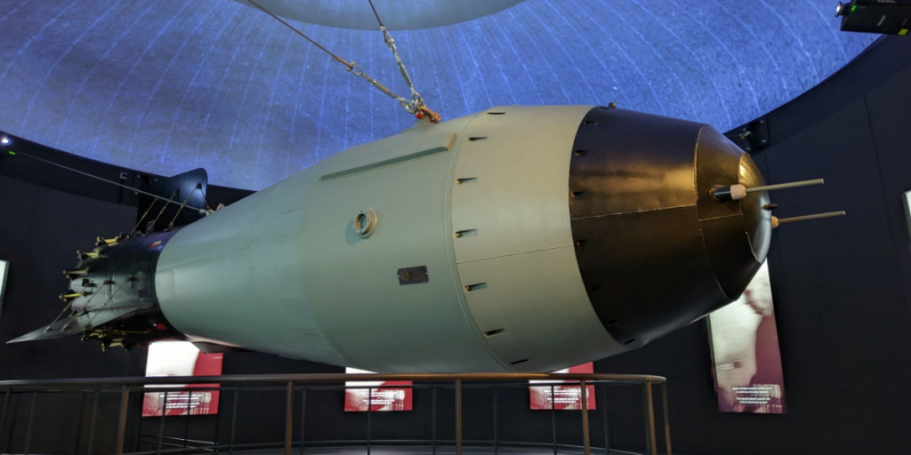 Tsar Bomba, model