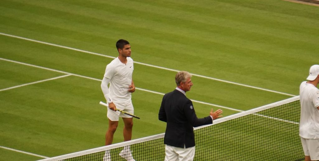 Alcaraz Marks Milestone Victory at Queen’s Club
