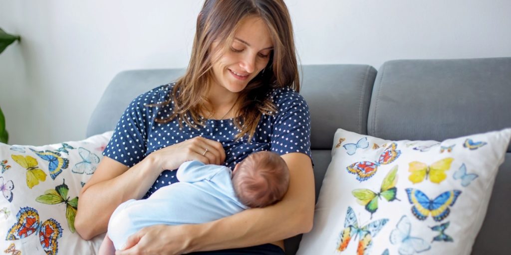 This Simple (and Free) Habit Can Make Your Baby Happier