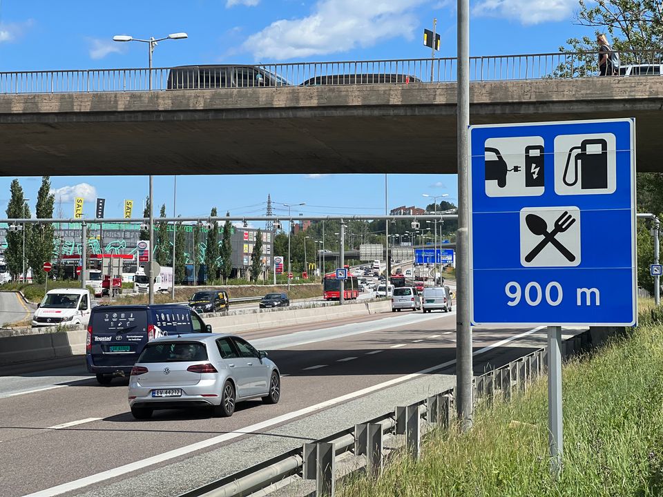 elbil ladeskilt, Norge, Norway, cars, electrical cars sign, charging station