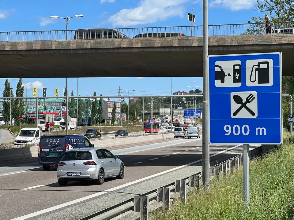 elbil ladeskilt, Norge, Norway, cars, electrical cars sign, charging station