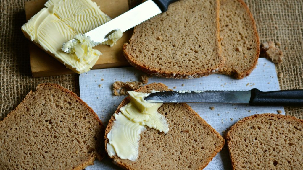 loaf bread butter smør brød