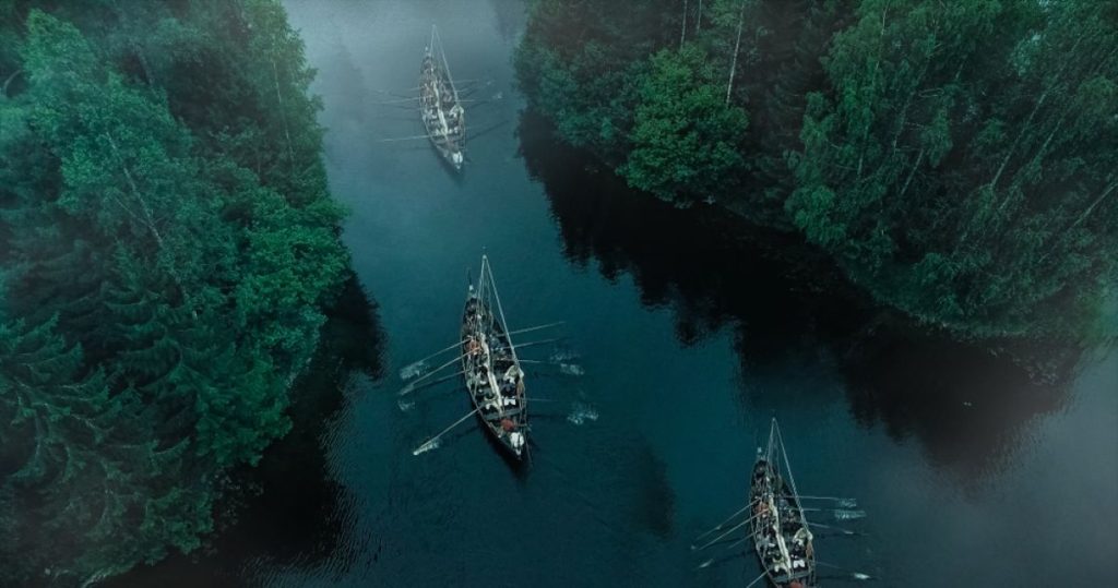 viking boat sailing