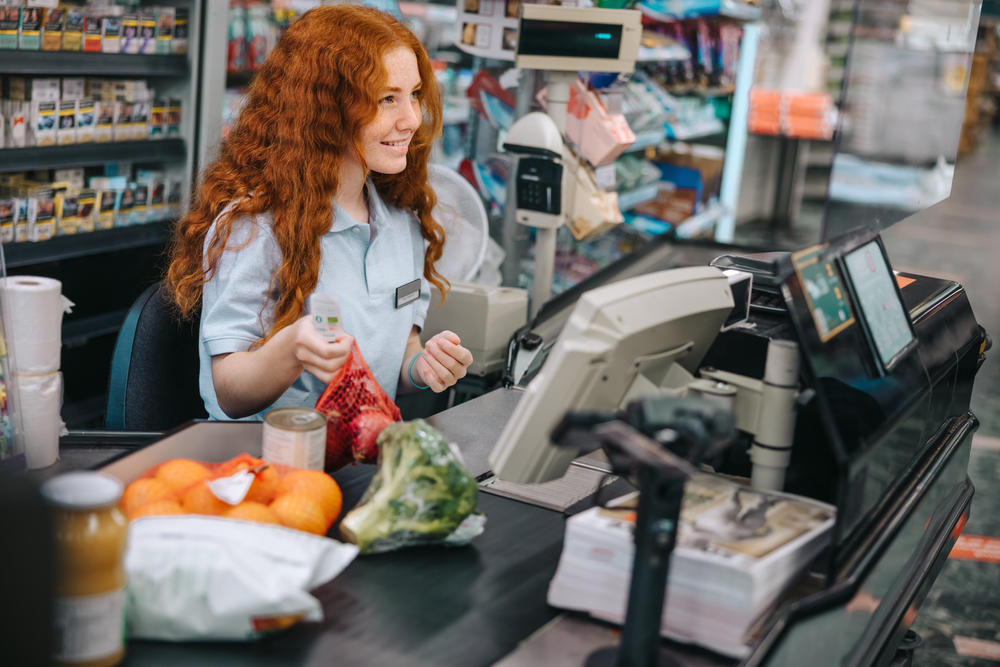 register,supermarket,girl,kassemedarbejder,supermarked,pige