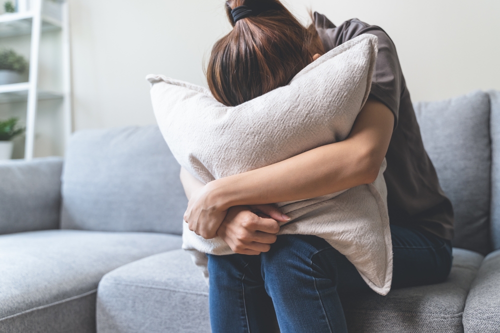 Unhappy,Woman,pillow,ked,af,det,kvinde,pude