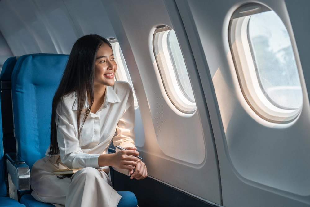 Woman,airplane,kvonde,flyvemaskine