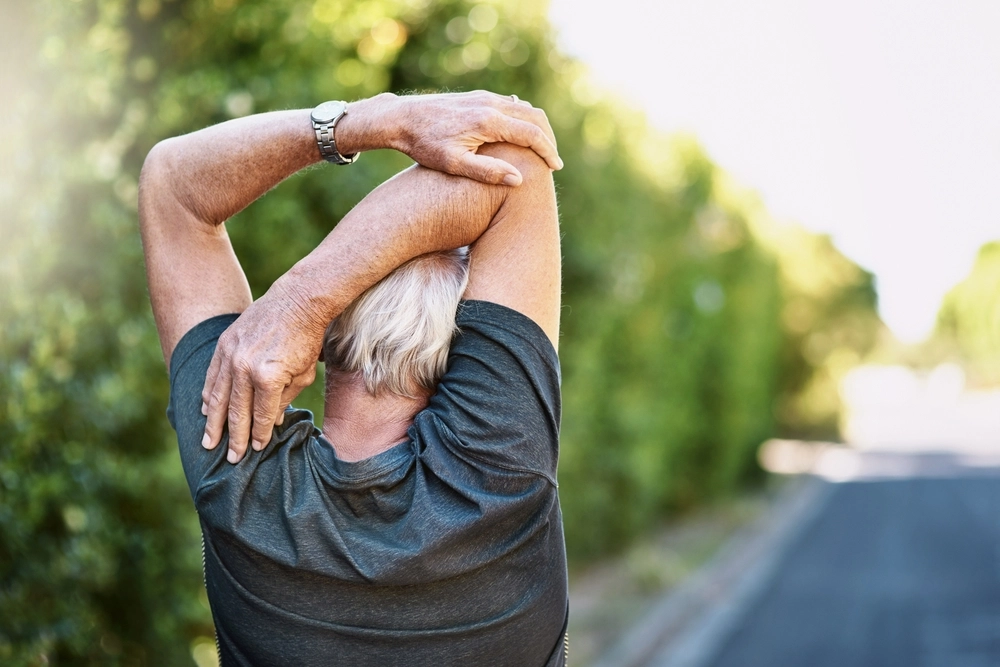 Fitness,Senior,Stretching,motion,strækker,ud,mand