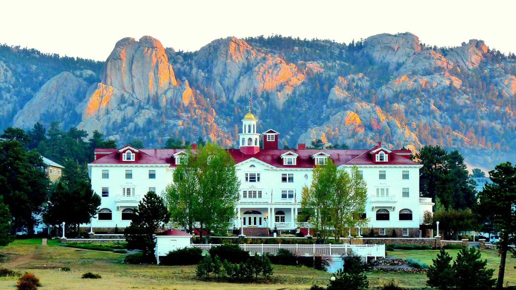5 Iconic Horror Film Locations You Can Actually Visit