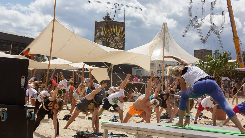 SonneMondSterne festival yoga