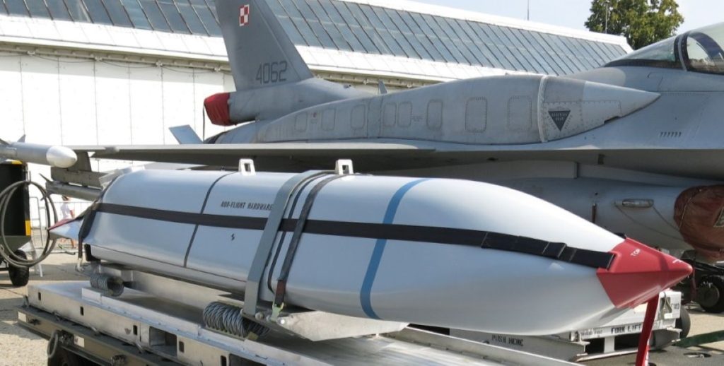 AGM-158_JASSM missile
