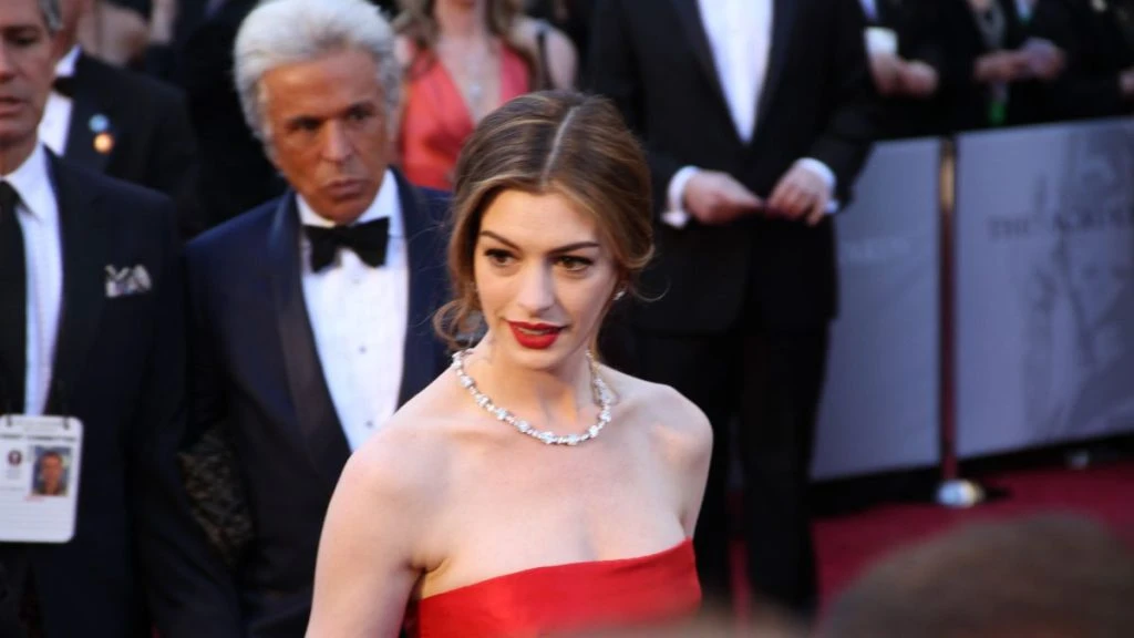 Anne Hathaway