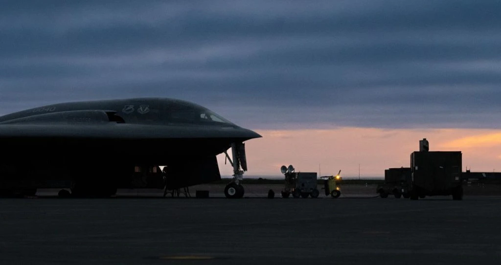 B-2_Spirit_stealth_bomber