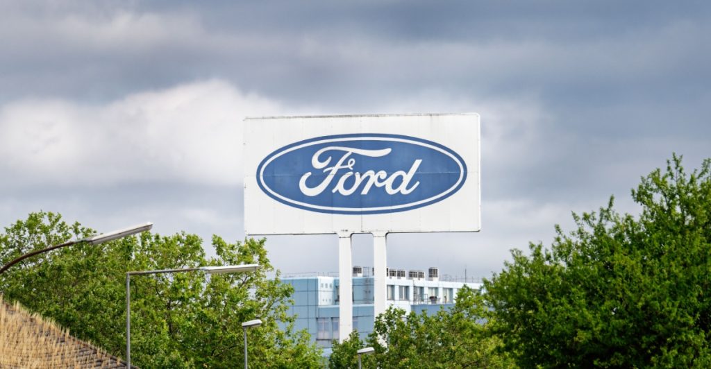 European Auto Giant in Crisis: Ford to Cut 2,900 Jobs in Germany