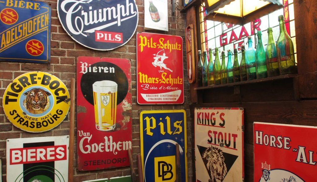 Enamel sign