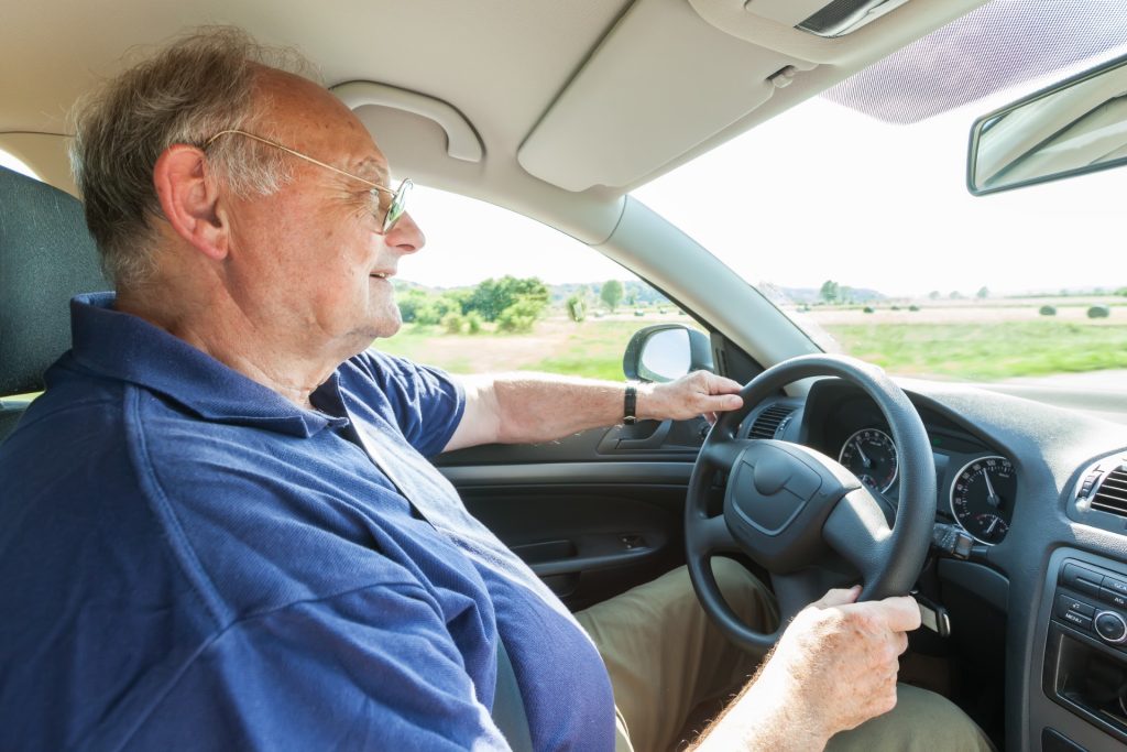 Er du over 70 år? Her er tidspunkterne, du ikke bør køre bil