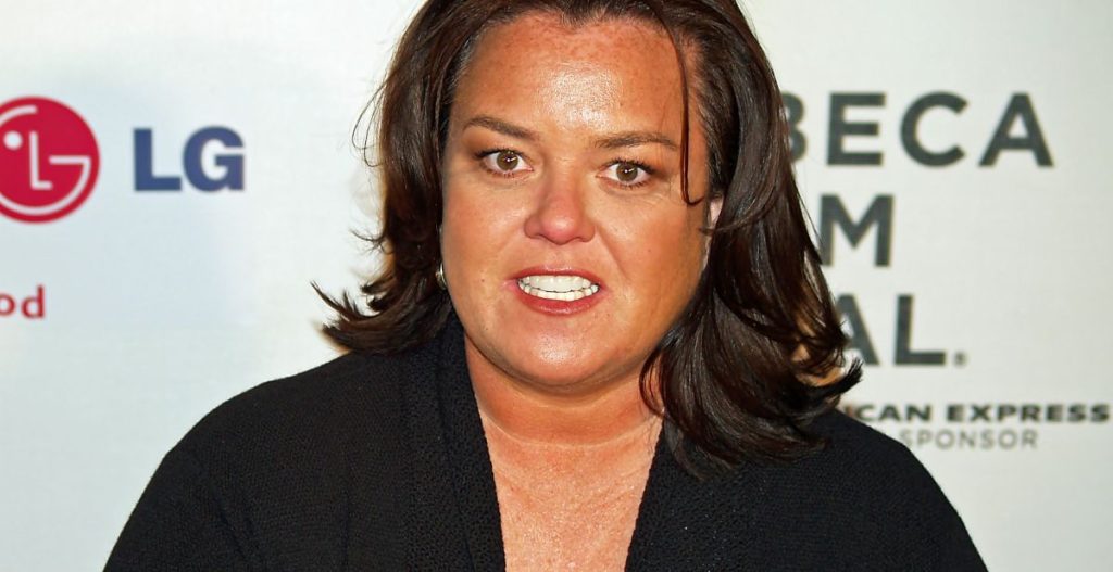 Trump hotar ta ifrån Rosie O’Donnell medborgarskapet – trots att det är olagligt
